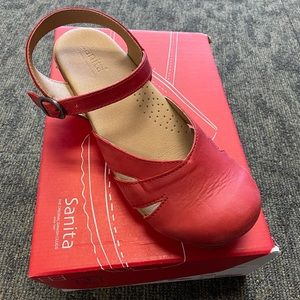 Sanita Margrethe Closed-toe Sandals Size 42